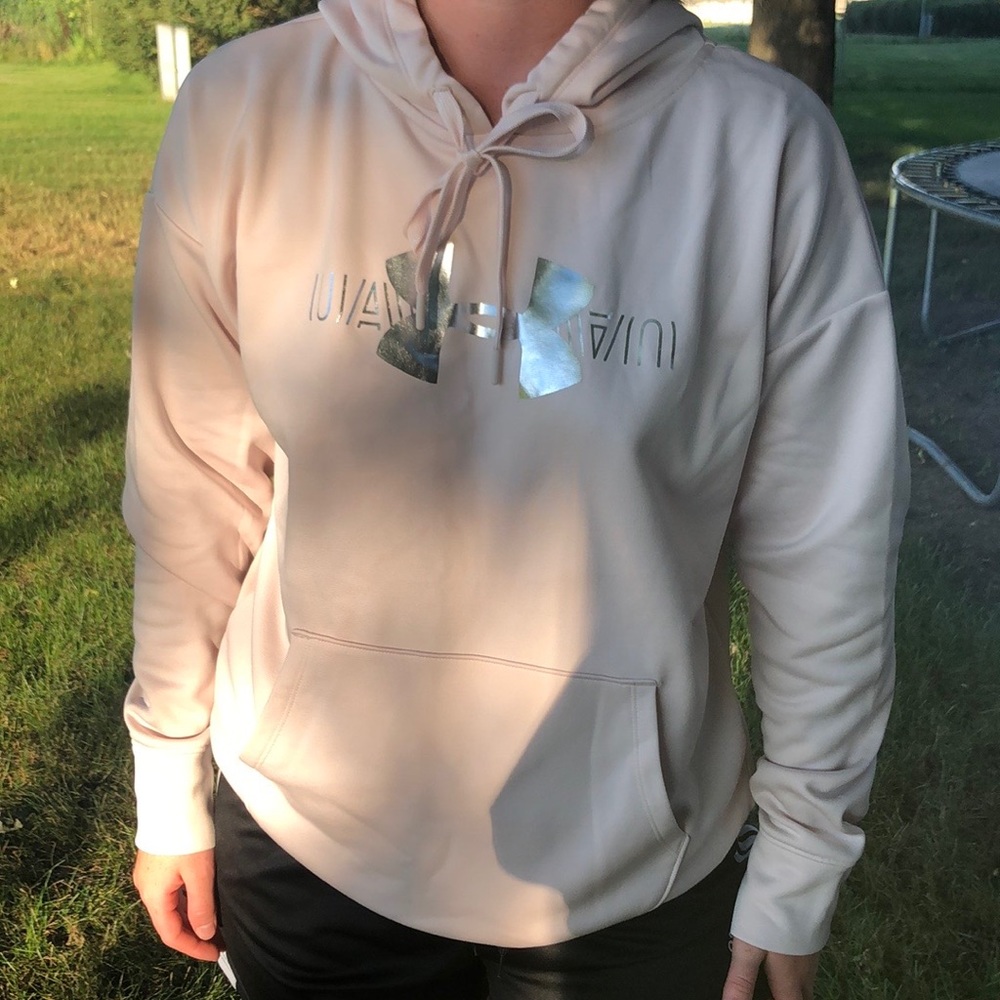 Under Armour Sweatshirt